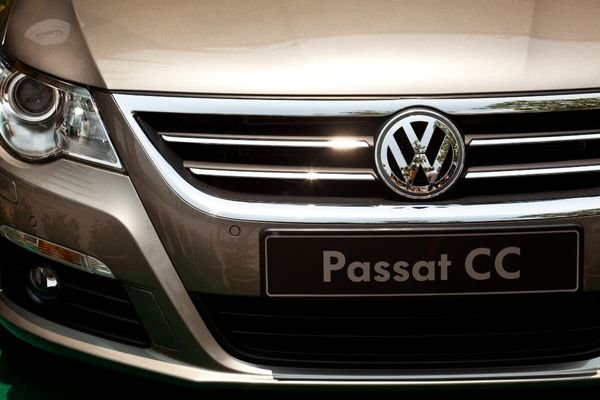 VW trained service
